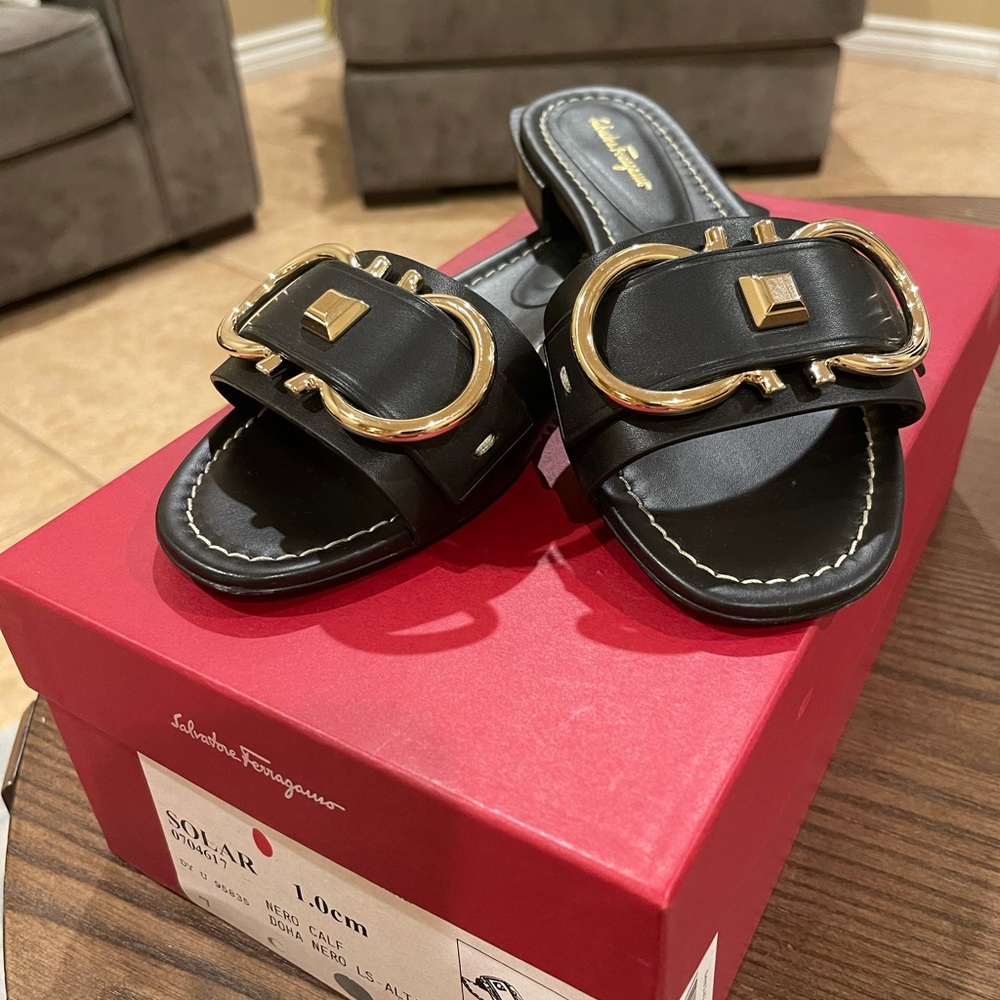 Ferragamo Sandals - Picture 2 of 6